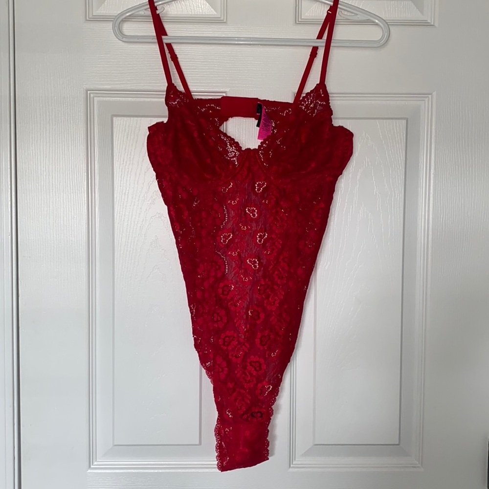 3/$25🤍 La senza Lace bodysuit